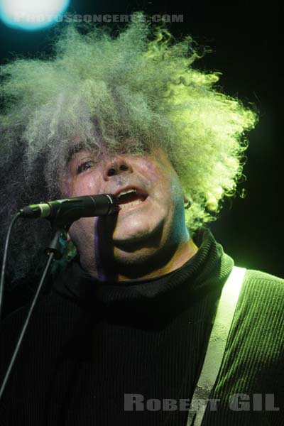 THE MELVINS - 2008-09-11 - PARIS - Elysee Montmartre - Roger Osborne